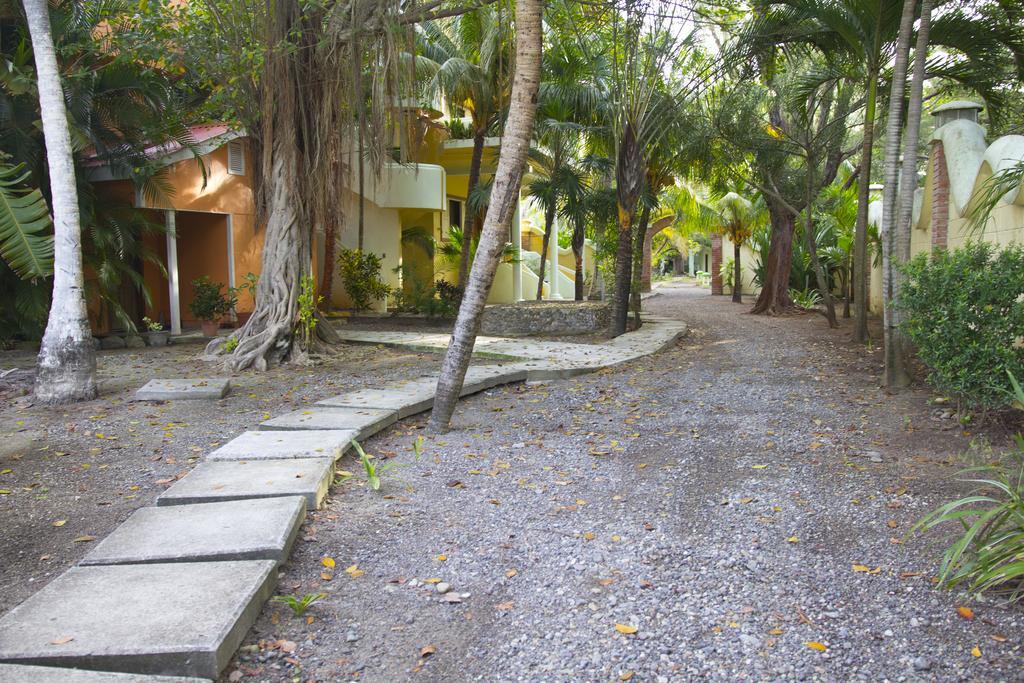 Sea Eye Hotel - Laguna Building Utila Exterior foto